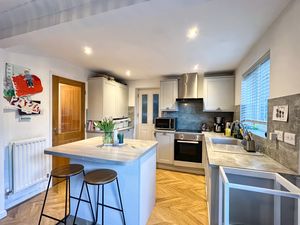 Photo 5- click for photo gallery